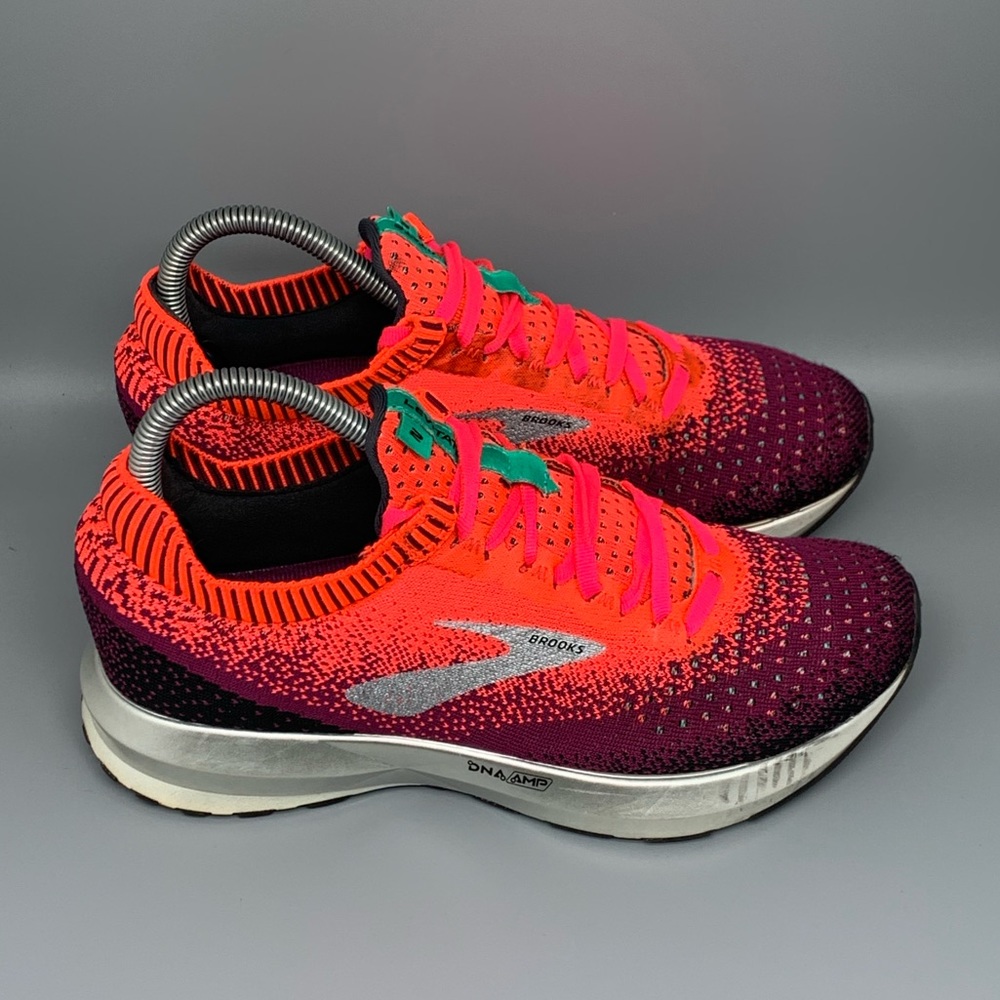 Brooks Levitate 2 Pink Running Shoes 1202791B678 Women's Sz 6.5